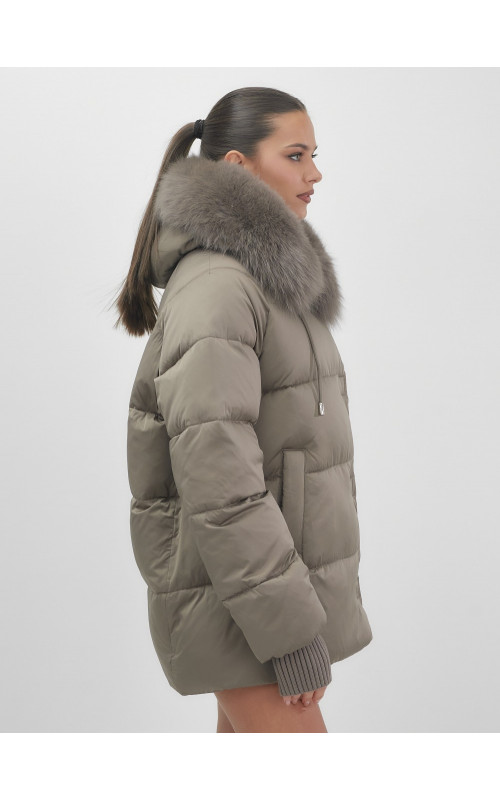 Пуховик с мехом песца, зима 2025, свободный крой