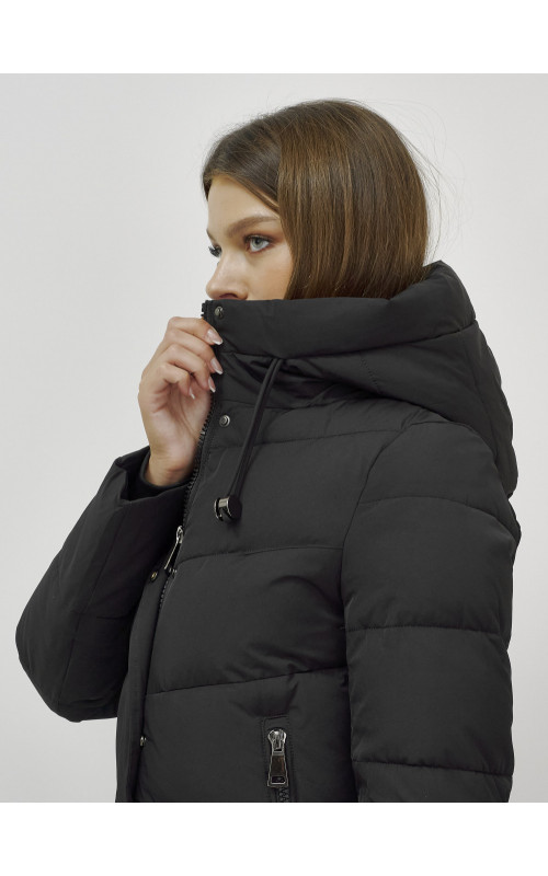 Длинный женский пуховик: защита от холода и ветра