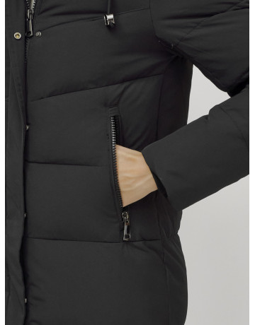 Длинный женский пуховик: защита от холода и ветра