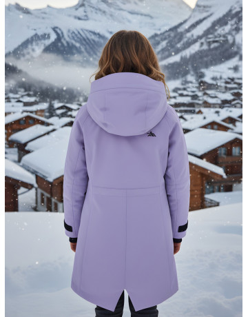 Зимняя парка для девочки-подростка с меховой подкладкой и ветро- и влагоотталкивающей тканью.