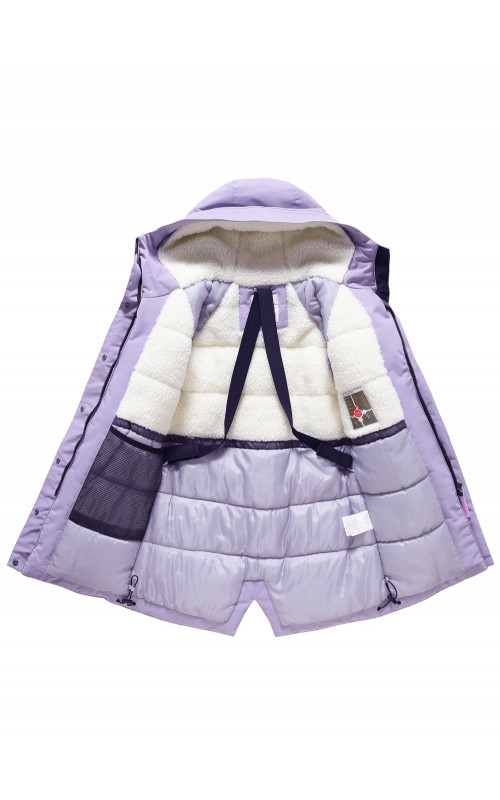 Зимняя парка для девочки-подростка с меховой подкладкой и ветро- и влагоотталкивающей тканью.