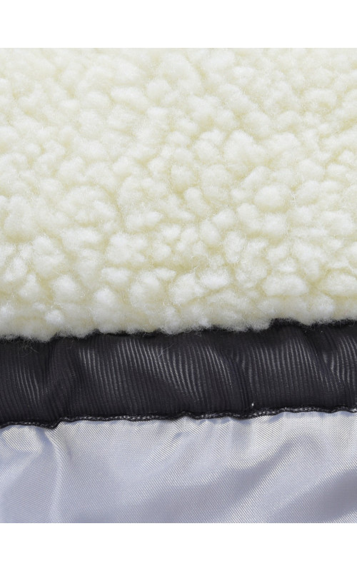 Зимняя парка для девочки-подростка с меховой подкладкой и ветро- и влагоотталкивающей тканью.