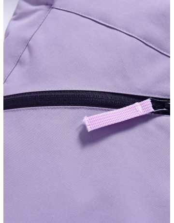 Зимняя парка для девочки-подростка с меховой подкладкой и ветро- и влагоотталкивающей тканью.