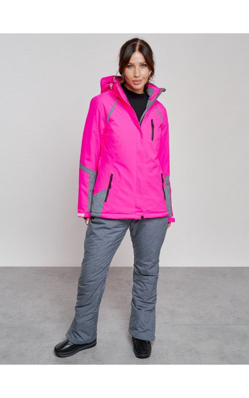 Женский горнолыжный костюм для зимних видов спорта.