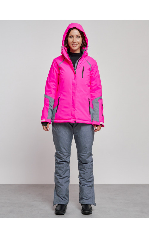 Женский горнолыжный костюм для зимних видов спорта.