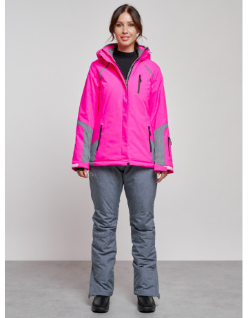 Женский горнолыжный костюм для зимних видов спорта.