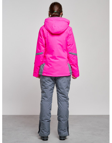 Женский горнолыжный костюм для зимних видов спорта.