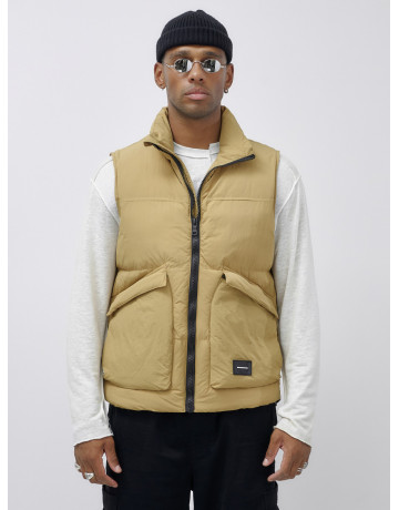 Мужской зимний жилет стёганый утеплённый.