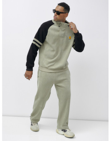 Мужской демисезонный спортивный костюм на флисе, светло-зелёный. в Тюмени