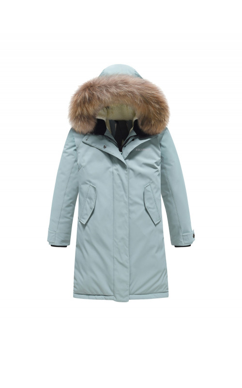 Тёплая парка для девочки для активного отдыха в холодную погоду