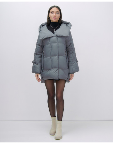 Зимняя женская куртка с капюшоном для холодного сезона.