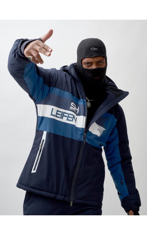 Мужской горнолыжный костюм для зимы.