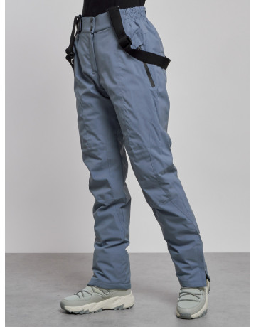 Женский горнолыжный костюм для активного отдыха.