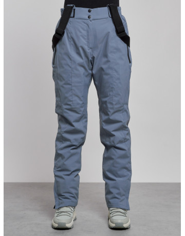 Женский горнолыжный костюм для активного отдыха.