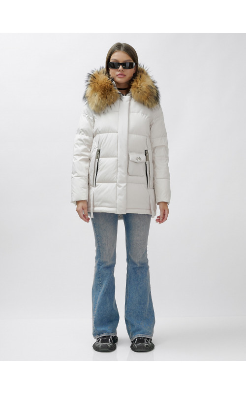 Женский зимний пуховик премиум-класса светло-бежевого цвета с мехом енота. в Тюмени