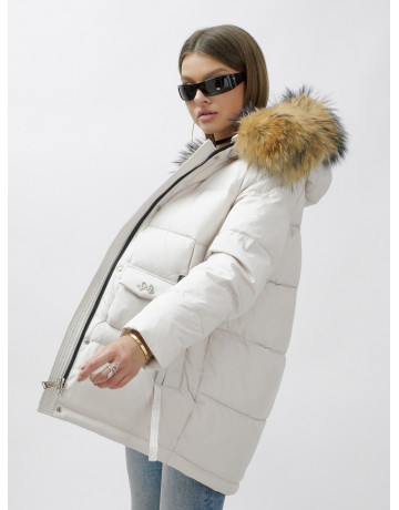 Женский зимний пуховик премиум-класса светло-бежевого цвета с мехом енота. в Тюмени