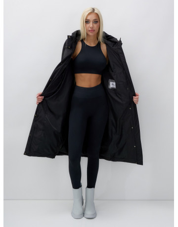 Длинный зимний пуховик для женщин с капюшоном.