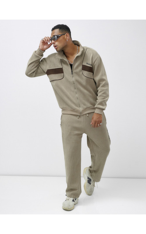 Мужской демисезонный спортивный костюм на флисе, бежевый, для спорта. в Тюмени