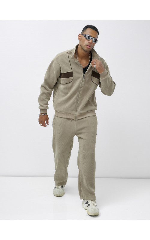 Мужской демисезонный спортивный костюм на флисе, бежевый, для спорта. в Тюмени