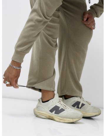 Мужской демисезонный спортивный костюм на флисе, бежевый, для спорта. в Тюмени