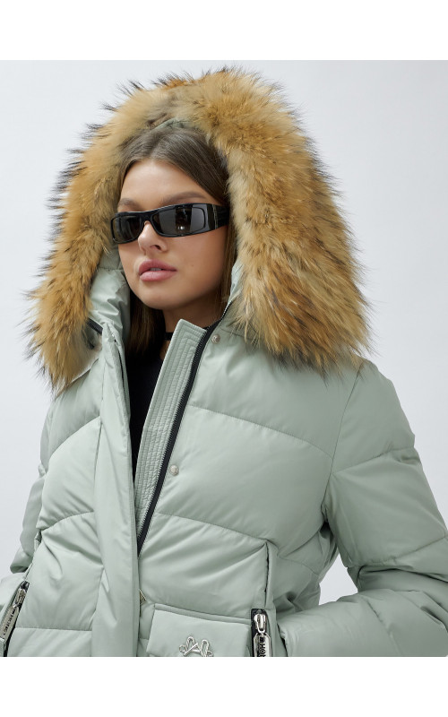 Пуховик женский зимний с мехом енот премиум, зелёный в Тюмени