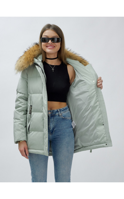 Пуховик женский зимний с мехом енот премиум, зелёный в Тюмени