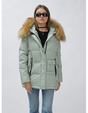 Пуховик женский зимний с мехом енот премиум, зелёный в Тюмени