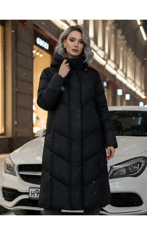 Длинный женский пуховик с капюшоном для зимы