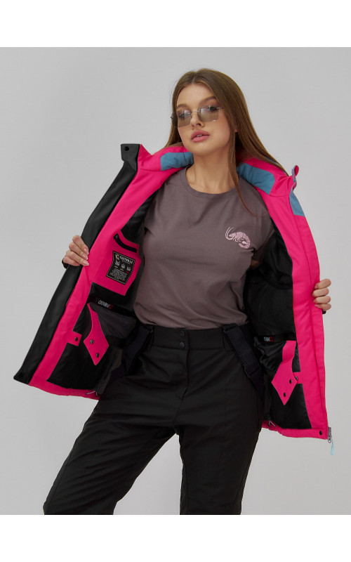 Женский горнолыжный костюм: стиль и комфорт для зимних приключений.