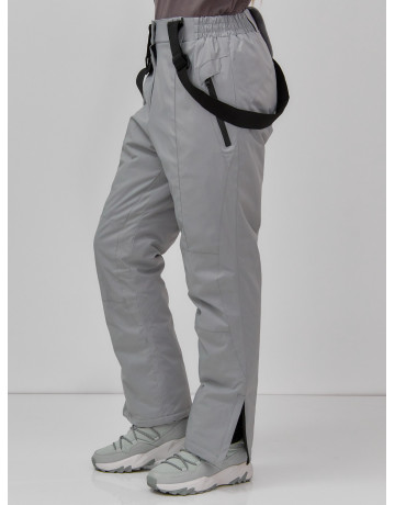 Женский горнолыжный костюм: стиль и комфорт для зимних приключений.