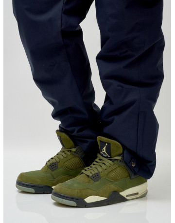 Зимний горнолыжный мужской костюм для активного отдыха.