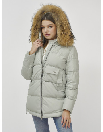 Пуховик женский зимний с мехом енота премиум светло-зелёный в Тюмени