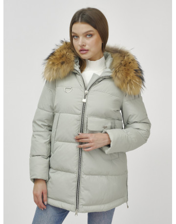 Пуховик женский зимний с мехом енота премиум светло-зелёный в Тюмени