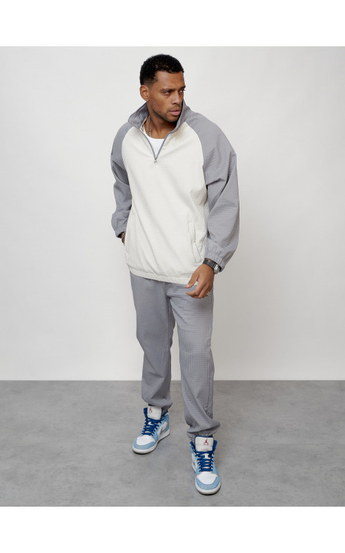 Мужской спортивный костюм серого цвета для активного отдыха в Тюмени