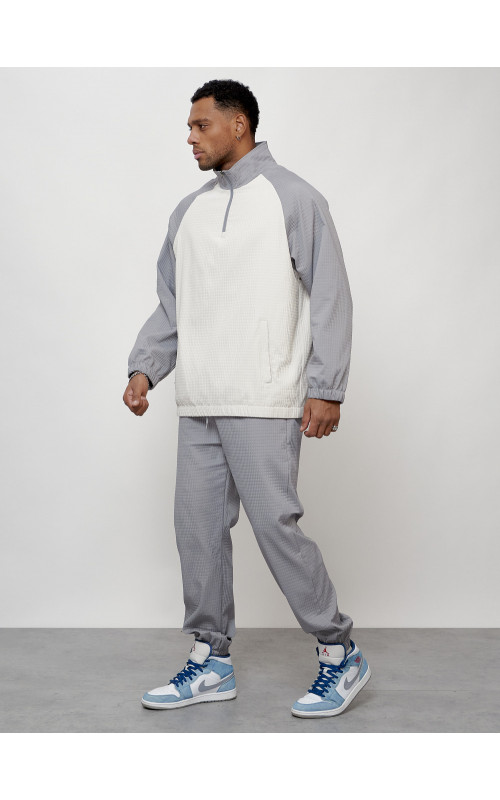 Мужской спортивный костюм серого цвета для активного отдыха в Тюмени