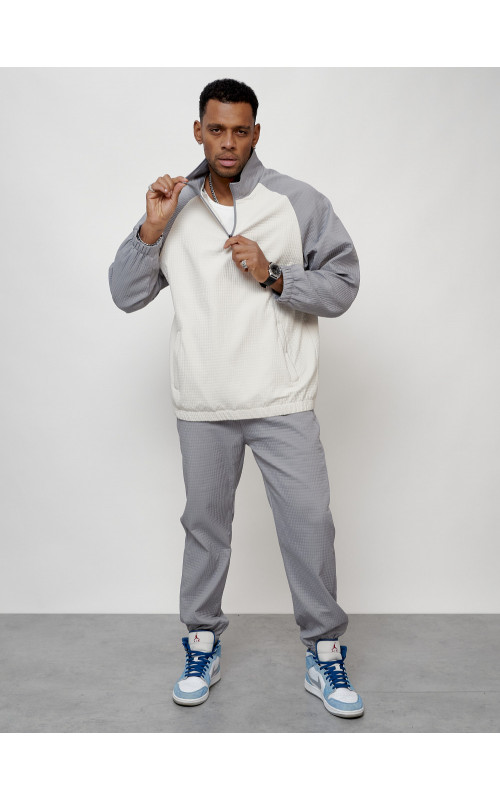 Мужской спортивный костюм серого цвета для активного отдыха в Тюмени