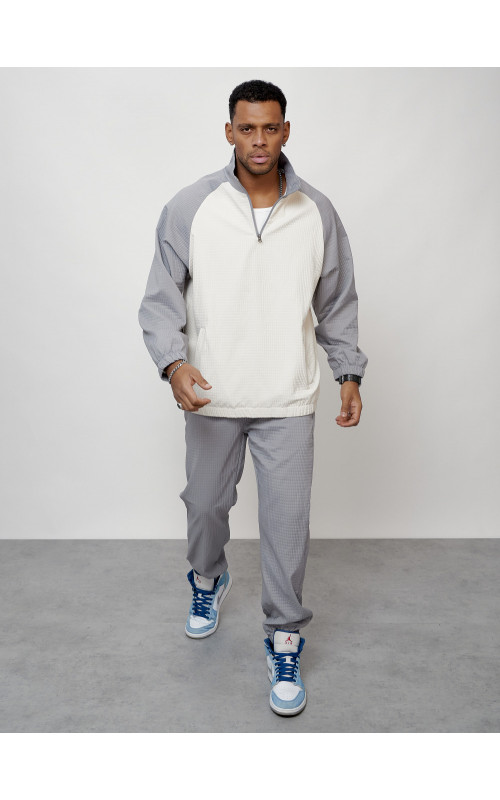 Мужской спортивный костюм серого цвета для активного отдыха в Тюмени