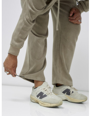 Мужской демисезонный спортивный костюм на флисе, бежевый, для спорта. в Тюмени