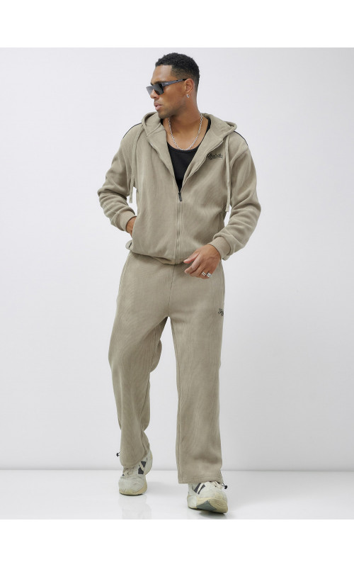 Мужской демисезонный спортивный костюм на флисе, бежевый, для спорта. в Тюмени