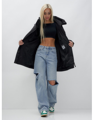 Зимняя куртка в стиле летучая мышь с капюшоном для активного отдыха.