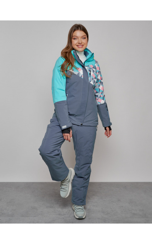 Зимний горнолыжный костюм для женщин.