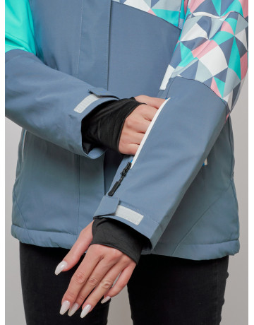 Зимний горнолыжный костюм для женщин.