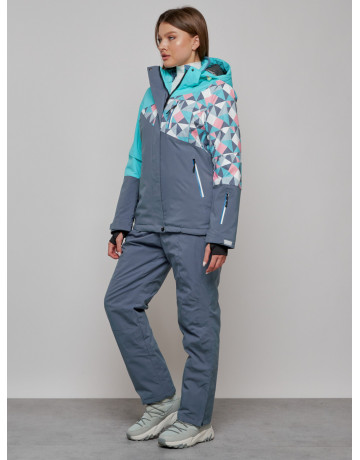 Зимний горнолыжный костюм для женщин.