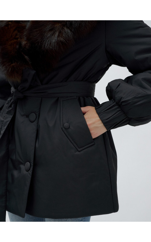 Женское зимнее пальто люкс класса: стиль и комфорт.