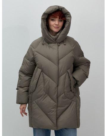 Длинный женский пуховик для зимы.