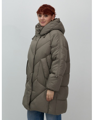 Длинный женский пуховик для зимы.