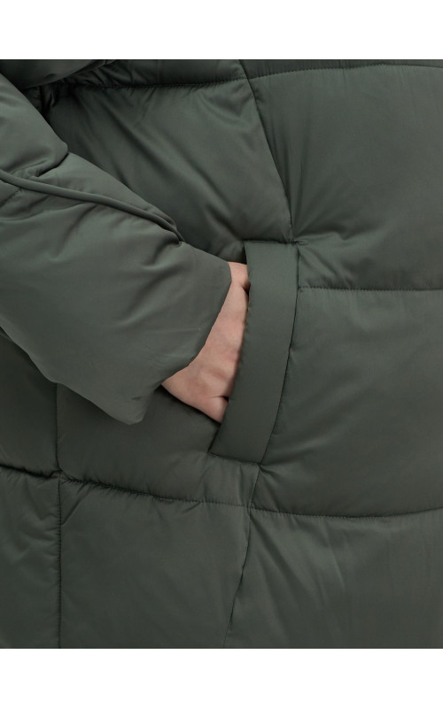 Пуховик зимний женский с капюшоном, хаки. в Тюмени