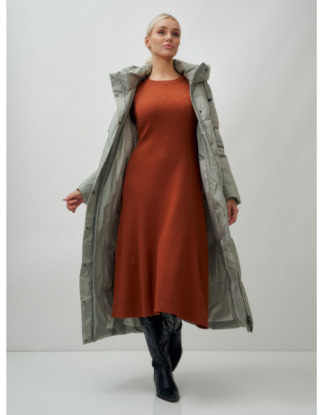 Длинный зимний пуховик с капюшоном для женщин