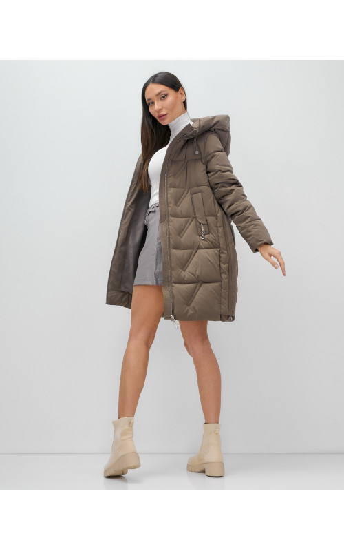 Тёплый женский пуховик с капюшоном для зимы