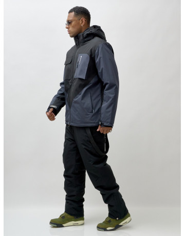 Мужской зимний горнолыжный костюм для активного отдыха.